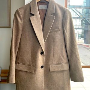 Everlane oversized wool blazer in Beige twill for sale in excellent condition.